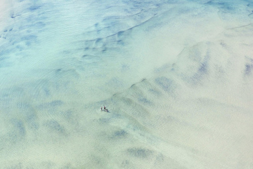 landscape-photo-graphy:  Abstract & Artist Aerial Landscape Photographs of Southern Africa by Zack Seckler  Weiterlesen