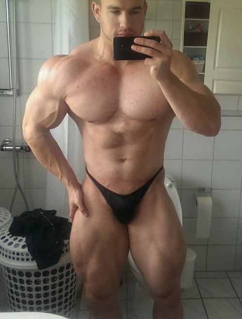 slickpenguin:  Lasse Nielsen