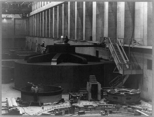 Construction of a generator for a battleship (USA, 1935).  The second photo is a bird&rsquo;s-eye vi