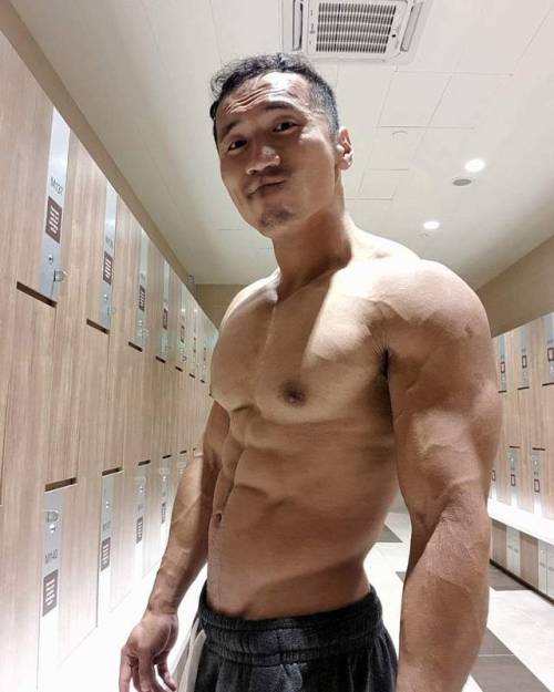 gaygrinderbuff:Come fuck and cum in me Benjamin Teoi’ll make sure every drop remains inside