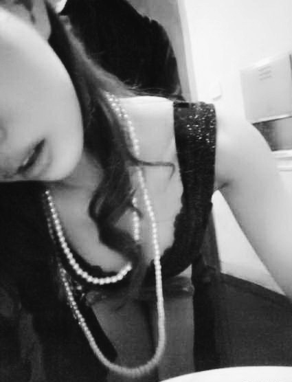 nymphomaniac-vol-iii:simply-black-and-white:     Thanks cutiesexie for submitting