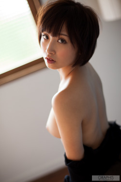 kojimblrprn:  Ayumi Kimino 