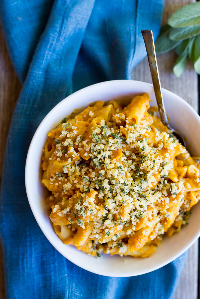 prettypasta:    Vegan Butternut Squash Mac N Cheese with Crispy Sage Breadcrumbs