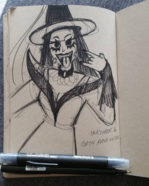 So this happened while listening to @ahmedaldoori_art video about loosening up. #31witches #goth #pu