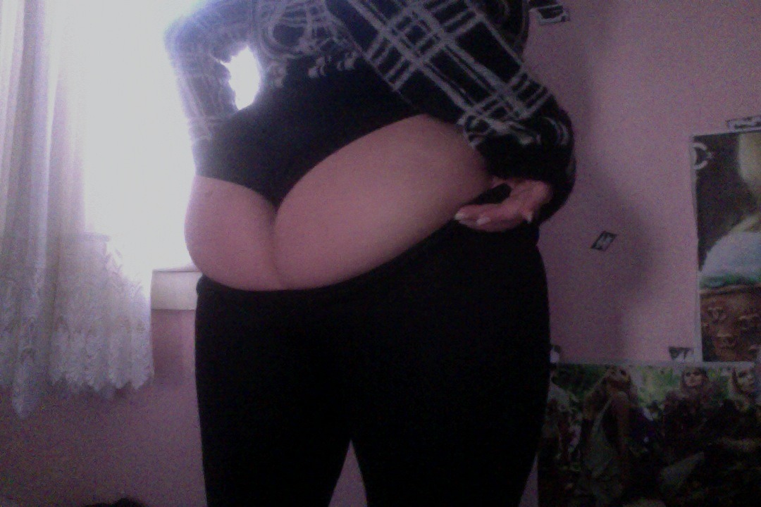 adultc0ntent:  hehe bottom