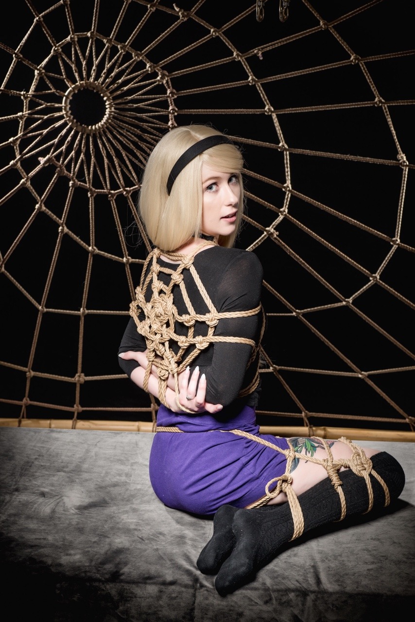 mbradfordphotography:Shots I did for a little Gwen Stacy cosplay. Rope and photo