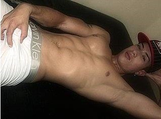 XXX Gay Latin Webcam, Tomyy M live cam photo