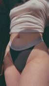 Porn photo handmadecrybaby:wet hips, wet tits 