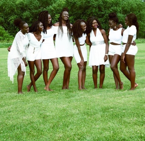 Original post by @chudes0212: Get yourself an Anyuak girl. We’re good for your soul.#blackgirlsroc