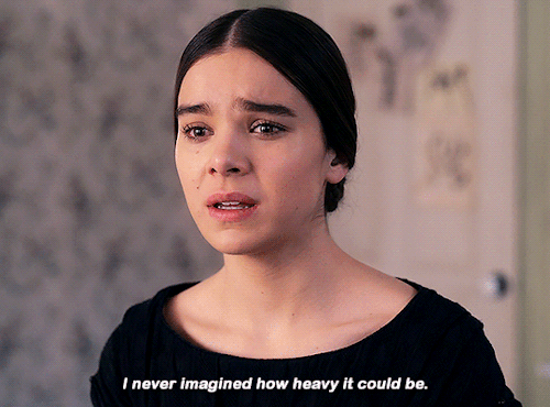 hailesteinfeld:“You’re the only one who understands.”Dickinson | S01E10 | “I Felt a Funeral, in My B