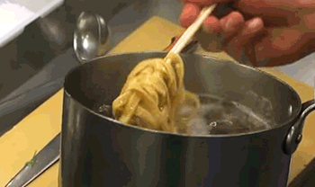 everythingwithwasabi:  Momofuku Noodle Bar by David Chang(x) (x)