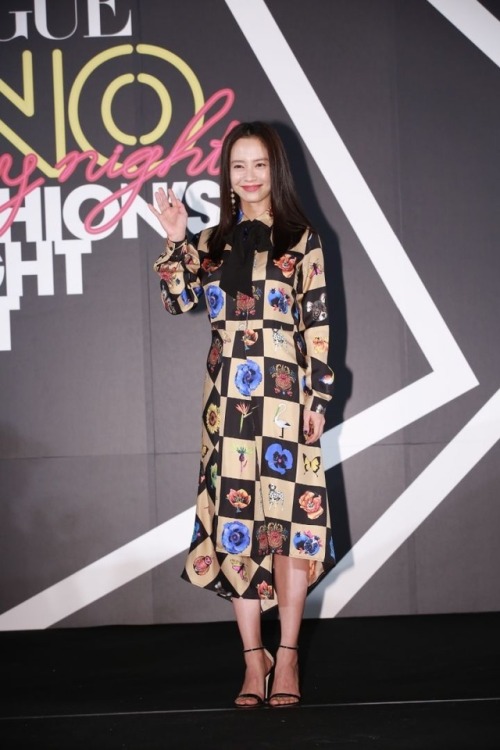 Jihyo at Vogue Taiwan Fashion Night Out 2017(cr: VOGUE)