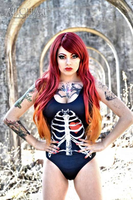 thewickedlycool:  Source:Mel A Lamonthewickedlycool