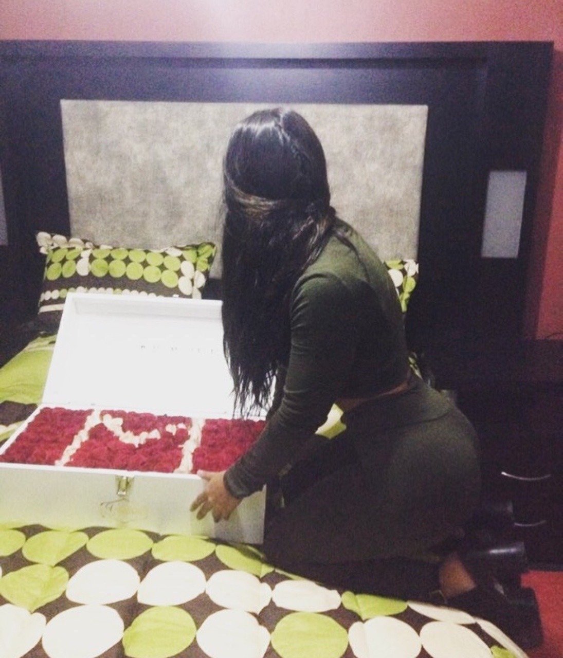 incestauntz:  Seeing my youngest cousin hoeing on her instagram made me furious but
