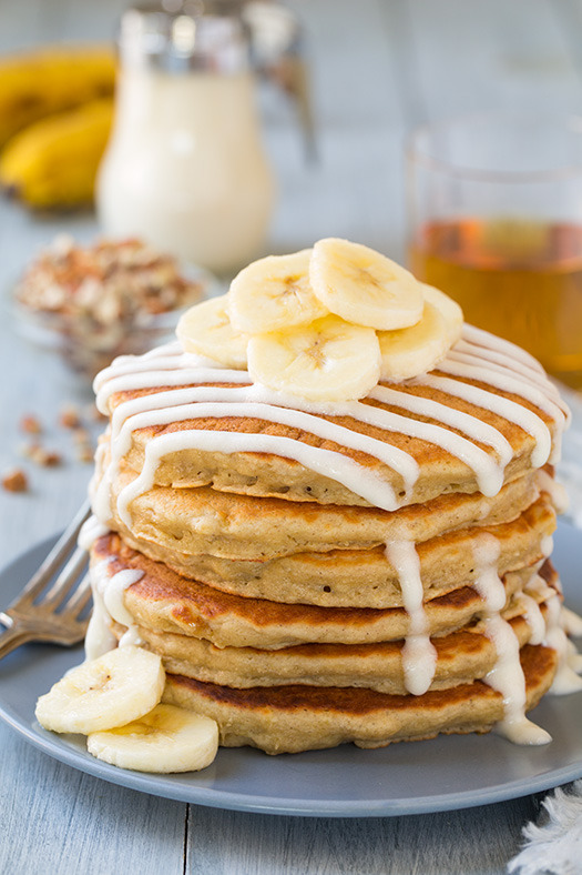 cars-food-life:Banana Bread Pancakes w/ Cream Cheese Glaze.