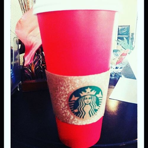 Venti white chocolate mocha. <3 #redcup #venti #whitechocolate #mocha #coffee #delicious #morning