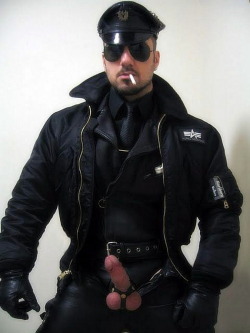 stroker666:  Hail Cock!!!I wish to kneel before you and pleasure the phallus as I lust on the leathergear of this hot man!