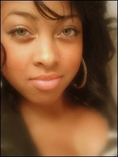 bluphi5:  Eyes are the windows to your soul. Gazing into these eyes I see a world
