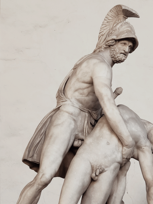 katiemcgrath:    Menelaus Carrying the Body of Patroclus | Loggia dei Lanzi, Florence, Italy  February . 2022  