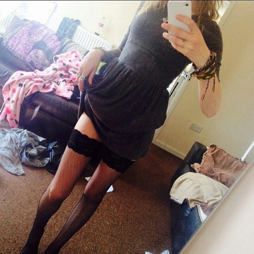 lustyffh:  FOLLOW FOLLOW FOLLOW @jasmine_truhol !!!!!!!!!!! #pleasefollow #picoftheday #pantyhosefet