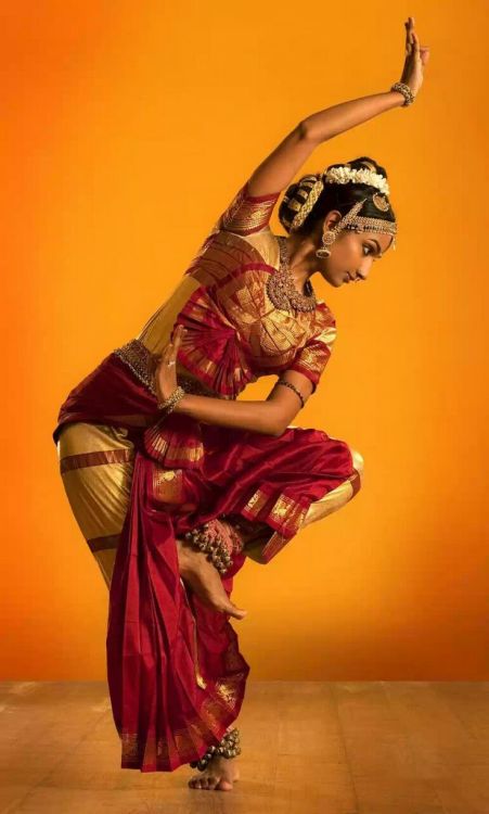 KuchipudiDancer: Yamini ReddyPhotographer: unknown