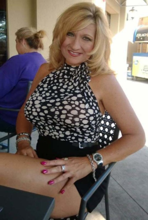whatsupgransskirt:Raunchy dates bit.ly/cummmwithme