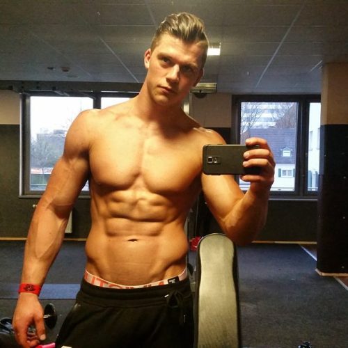 lumbrjax:  Instagram user @kazvanderwaard http://ift.tt/1MyIdJg 