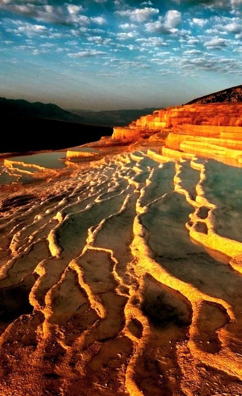 Badab-e Surt Travertine Terraces, Mazandaran / Iran .