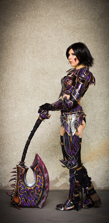 wow-images: Warrior Teir 5 by Svetlana Quindt (Kamui Cosplay)