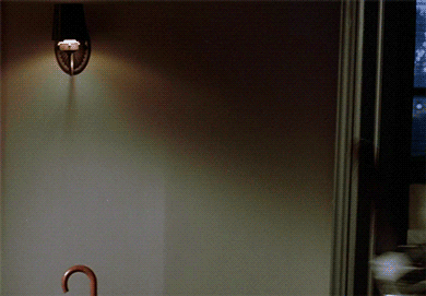 haidaspicciare:  Christian Bale, “American Psycho” (Mary Harron, 2000).