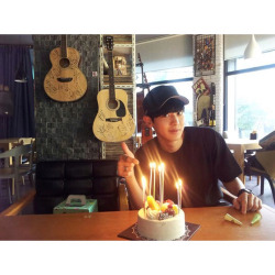 belongsj:  생일 소중한 PARK CHANYEOL ^^~ em We Heart It.