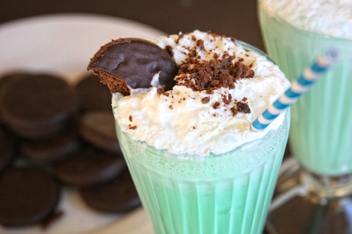 mochacafe:  via 19-ninefeethigh