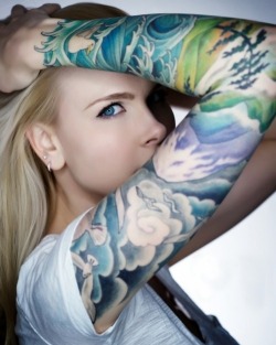 inked-babes-save-the-day:  More @ http://inked-babes-save-the-day.tumblr.com