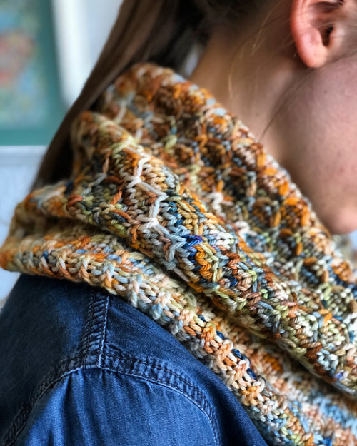 lazy-vegetarian:Storyteller Cowl by Ethan Pyle (free pattern on Ravelry)