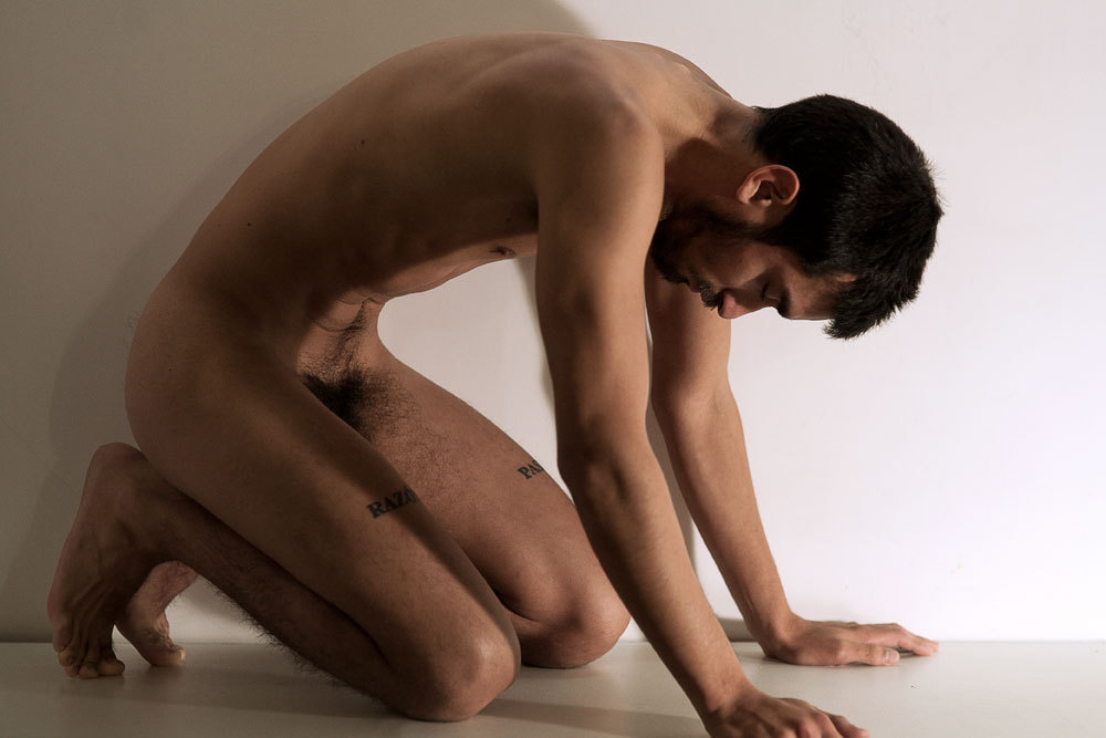 ifedya:  Leon. Photo Fedya Ili. Buenos Aires. 2014. http://www.ifedya.com/2014/06/leon.html