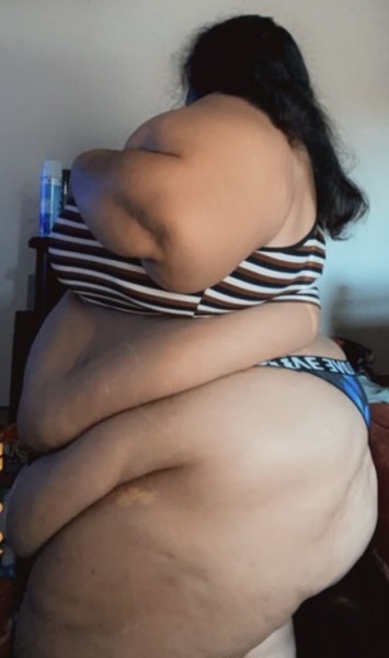 onlyfats723:ssbbwchan:492 lbs and counting 🐷https://onlyfans.com/hunnybunzzz3Huge
