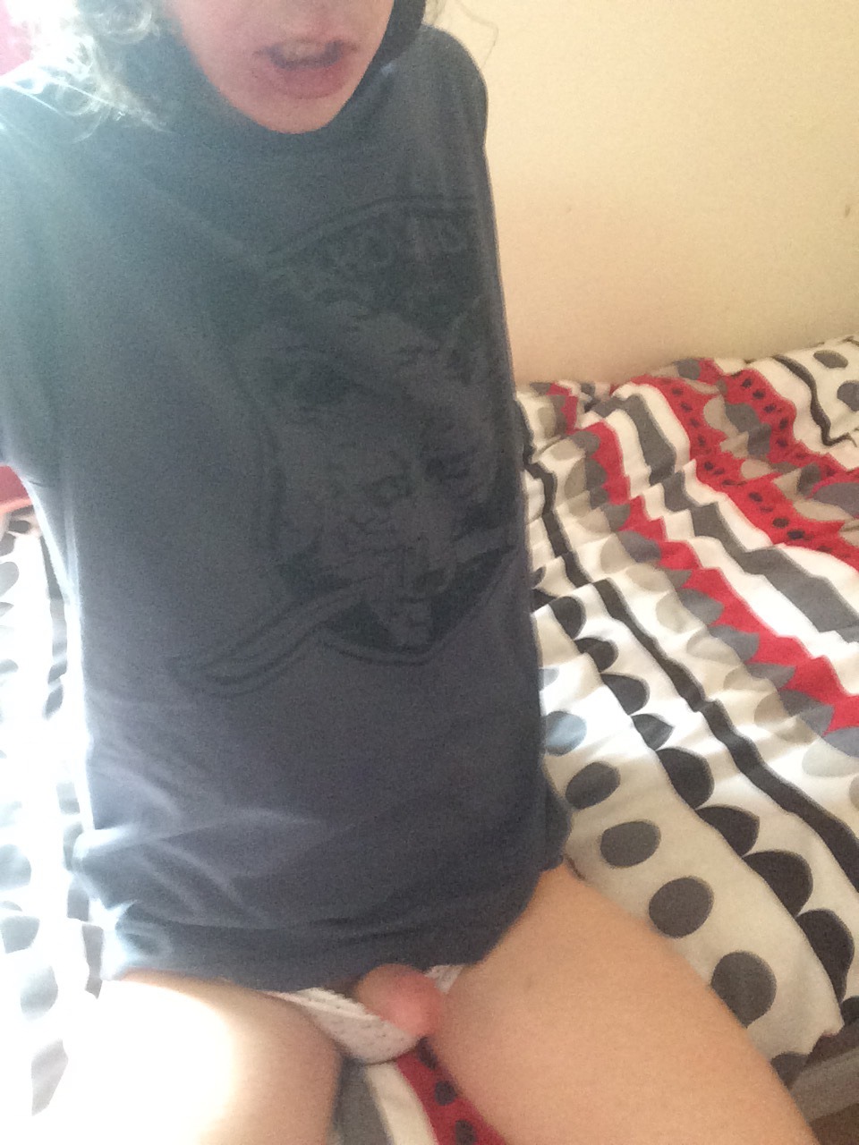 sick-little-sissy:  yeah i dunno what I was doing here