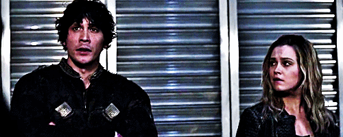 bellarke-stydia:  S4 BELLARKE + height difference bonus: