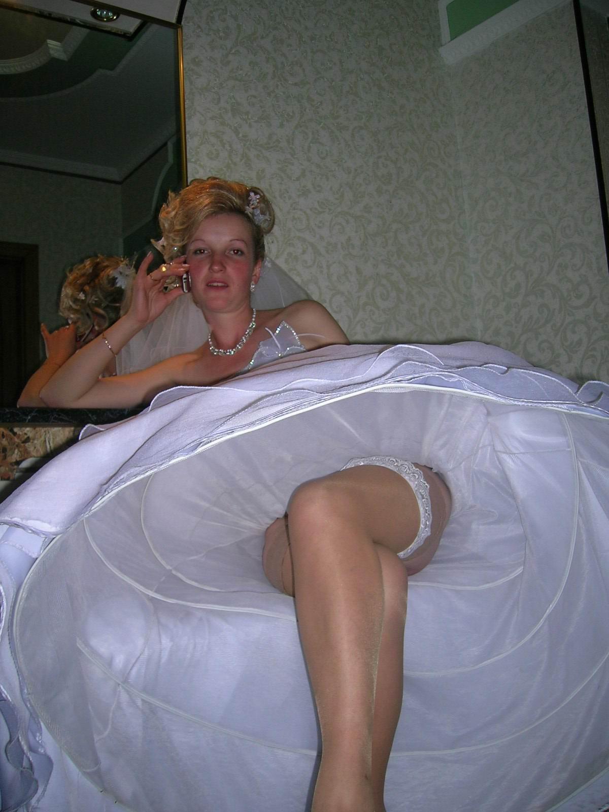 bridesandhoneymoonshots:  Our Other BlogsSensual Selfie Sensual Selfie2Office Pics