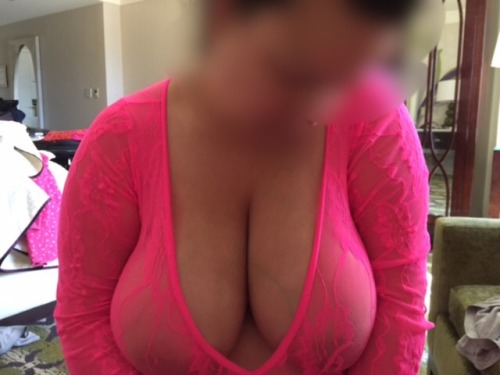 latinahotwife12:Hotels and Hotwifes. Please share