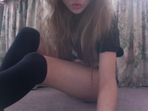shubbanuffa:  ☾  Pale Princess  ☽