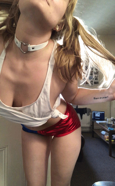 missloftus: I’m bored. Play with me. 
