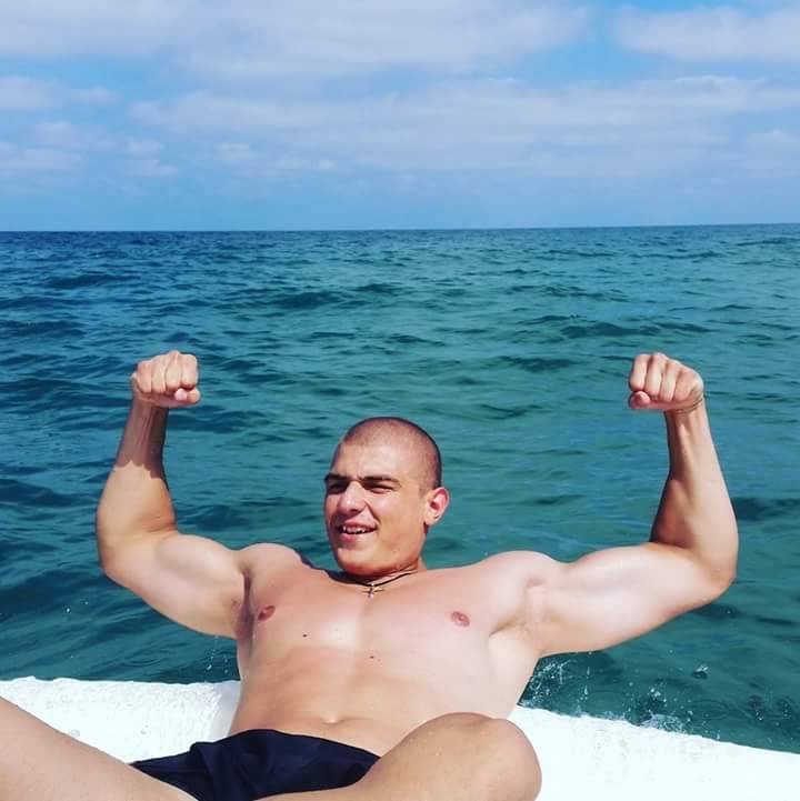 policecorps:  dudebg:  Ivan Peichev, sexy bulgarian boy  Excuse me while I go try