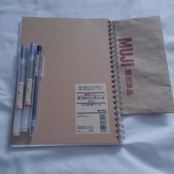egglait:  Muji notebook+pens 📔 