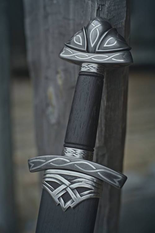 coolkenack:Exquisite Viking sword found on Northmen on Facebook.com