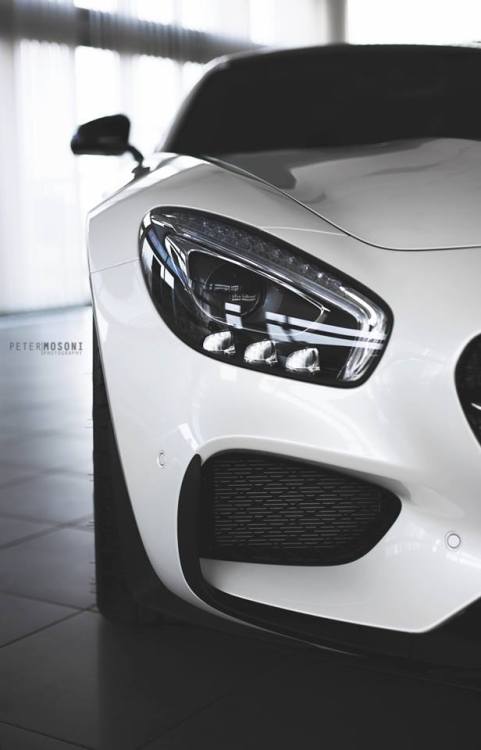 AMG GT by Peter Mosoni.More cars here.