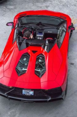 roxtunecars:  Lamborghini Aventado top gear