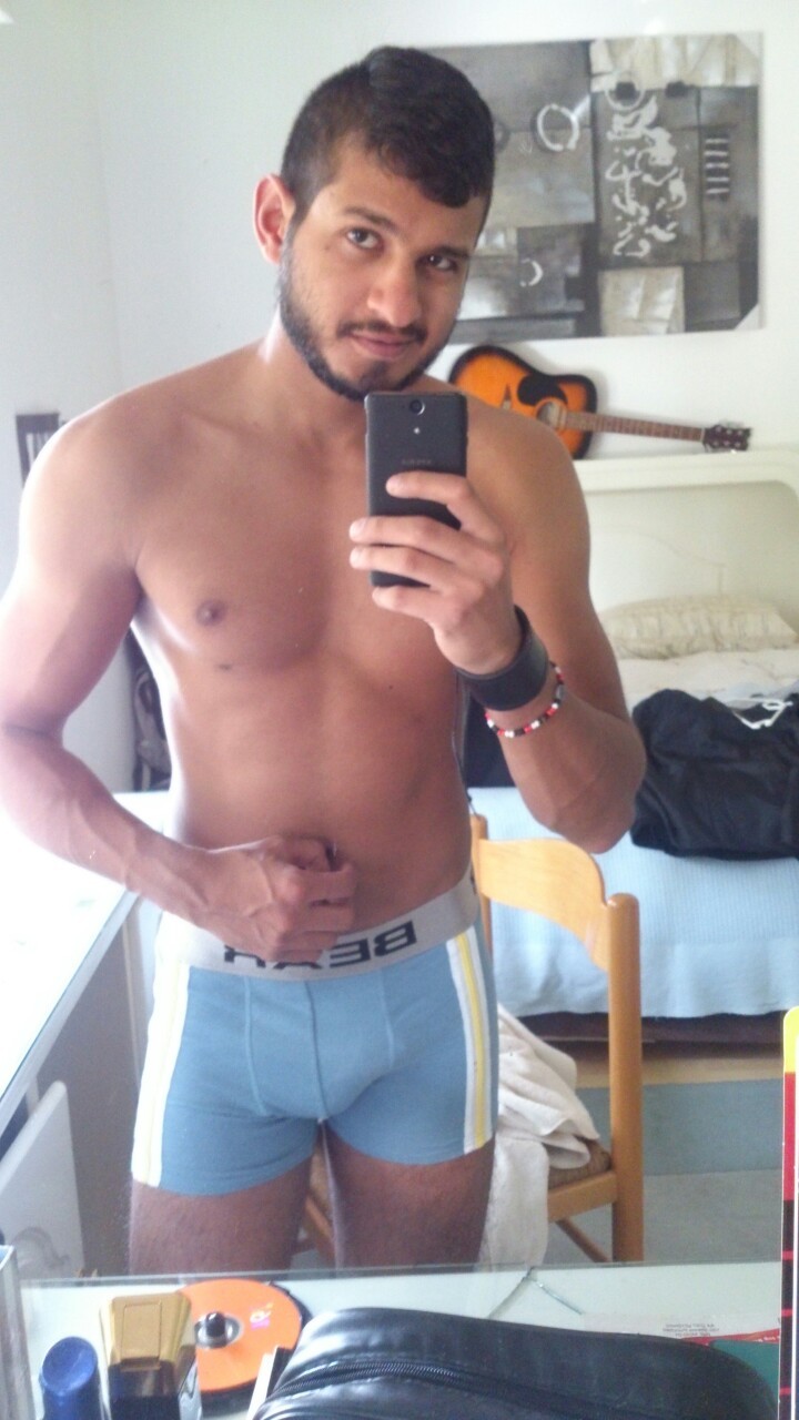 nevergoingbackthere:  I think this is all im gonna wear today… Excuse: I don’t