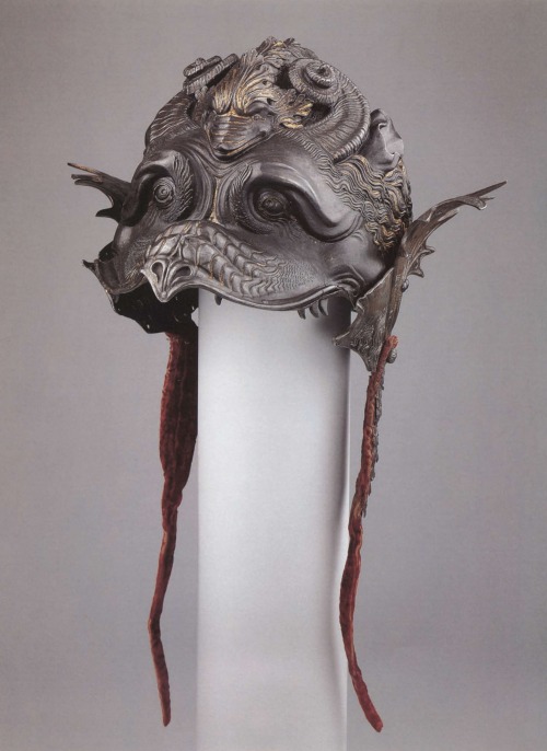 thegothicalice:A creation of Filippo Negroli for the Duke of Urbino. The burgonet, made of steel and