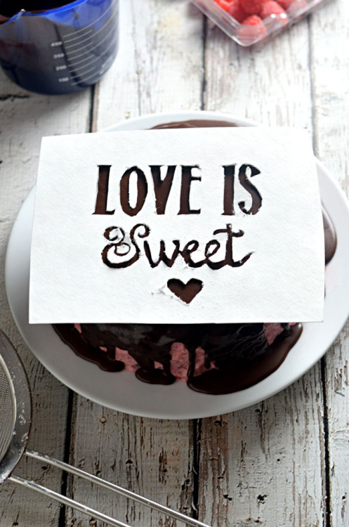 foodffs:  SUGAR STENCILED RASPBERRY DARK CHOCOLATE CAKEReally nice recipes. Every hour.